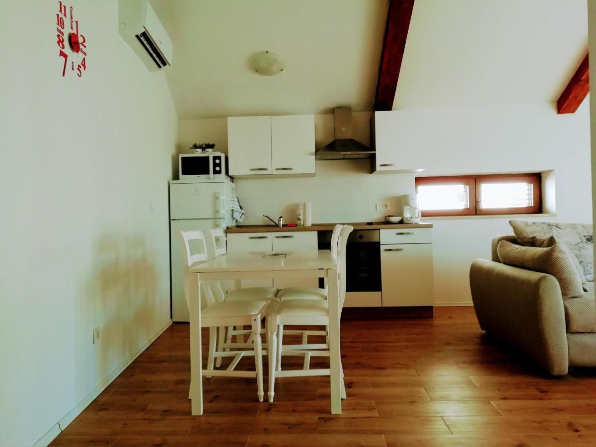 App E.N.A. Apartment Umag Exterior foto